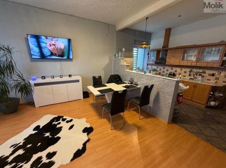 411c0326-1729-46e1-a4aa-b248989739bf.JPG | Prodej - dům/vila, 268 m²