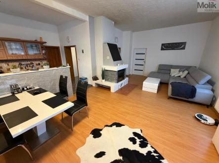 c08f31a5-45f6-4f5d-a9d1-168767714f4e.JPG | Prodej - dům/vila, 268 m²