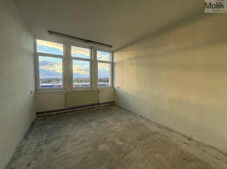 Obrázek WhatsApp, 2025-11-05 v 09.44.36_73ff2f7d.jpg | Pronájem - kanceláře, 154 m²