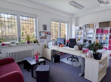 PXL_20251106_111323160.jpg | Pronájem - kanceláře, 18 m²