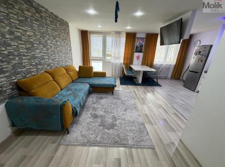 8_PHOTO-2025-11-21-10-15-21.jpg | Prodej bytu, 3+1, 69 m²