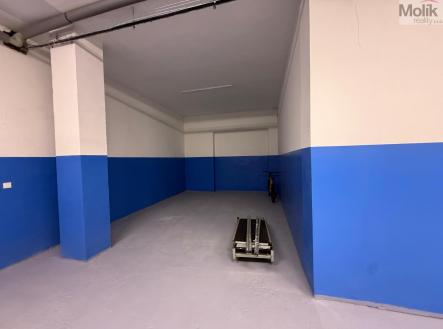 Obrázek WhatsApp, 2025-11-21 v 09.01.24_82bd7871.jpg | Pronájem - skladovací prostor, 130 m²
