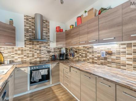 DSC04378-HDR_Nero_AI_Image_Denoiser_100%.jpeg | Prodej - dům/vila, 834 m²