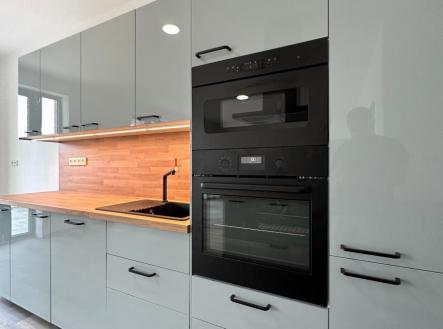 IMG_1130.jpg | Pronájem - dům/vila, 114 m²