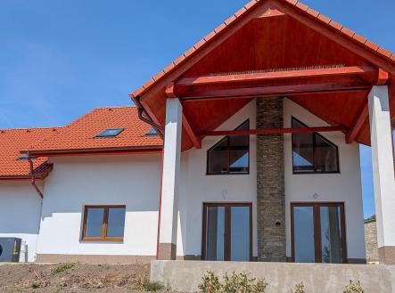 3-3.jpg | Prodej - dům/vila, 245 m²