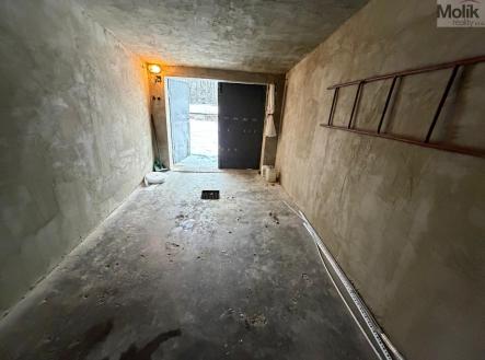 WhatsApp Image 2026-02-02 at 09.11.20 (2).jpeg | Prodej - malý objekt/garáž