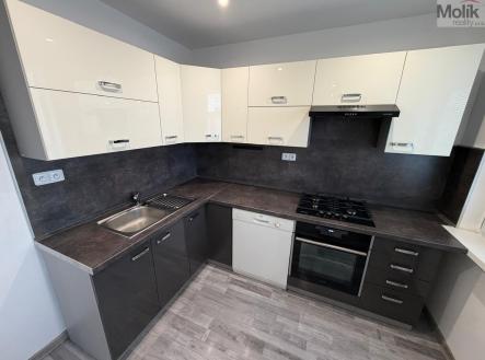 WhatsApp Image 2026-02-03 at 13.40.46 (21).jpeg | Prodej bytu, 4+1, 78 m²