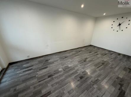 WhatsApp Image 2026-02-03 at 13.40.46 (20).jpeg | Prodej bytu, 4+1, 78 m²