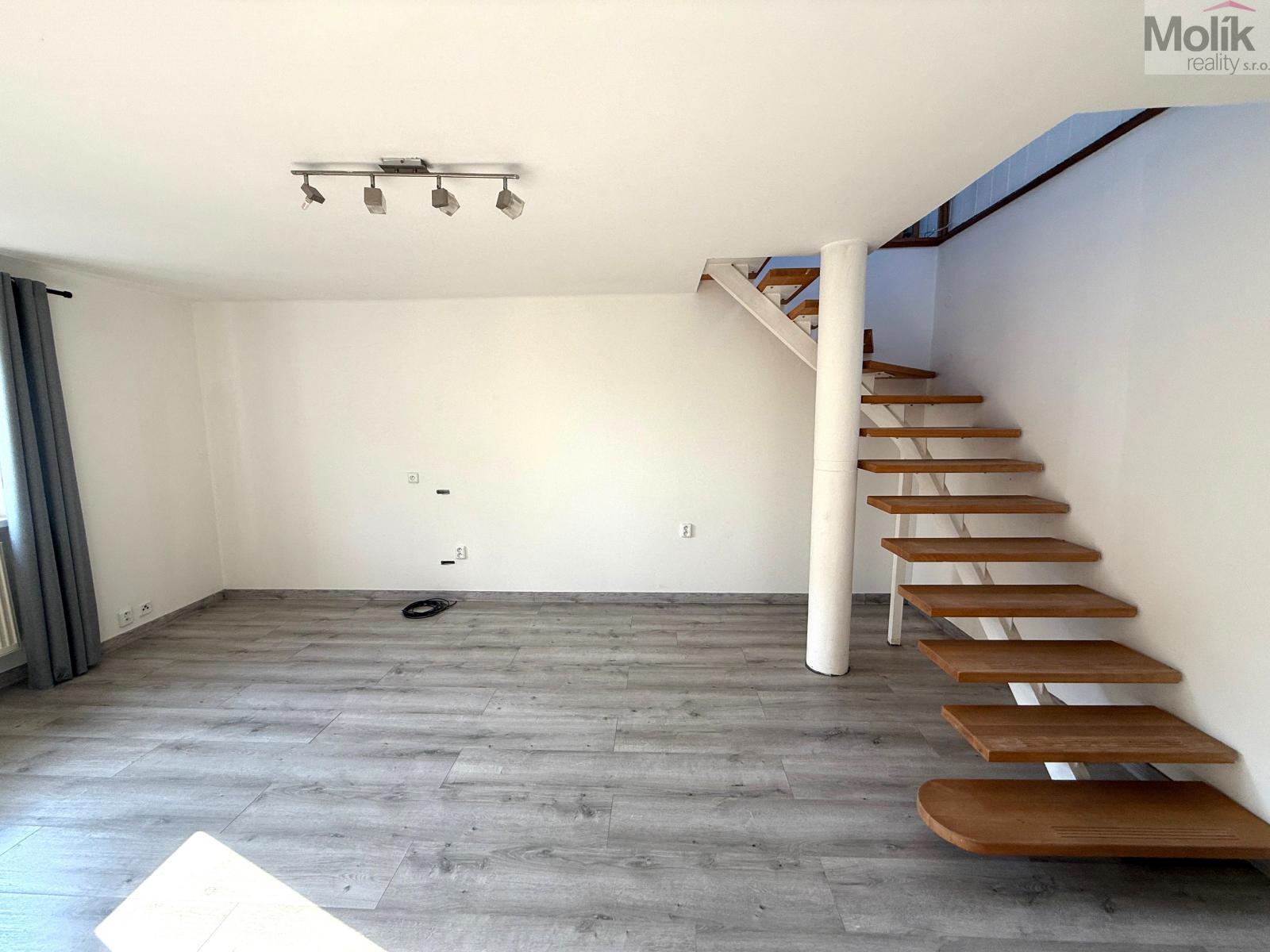 WhatsApp Image 2026-03-05 at 08.05.08 (4).jpeg