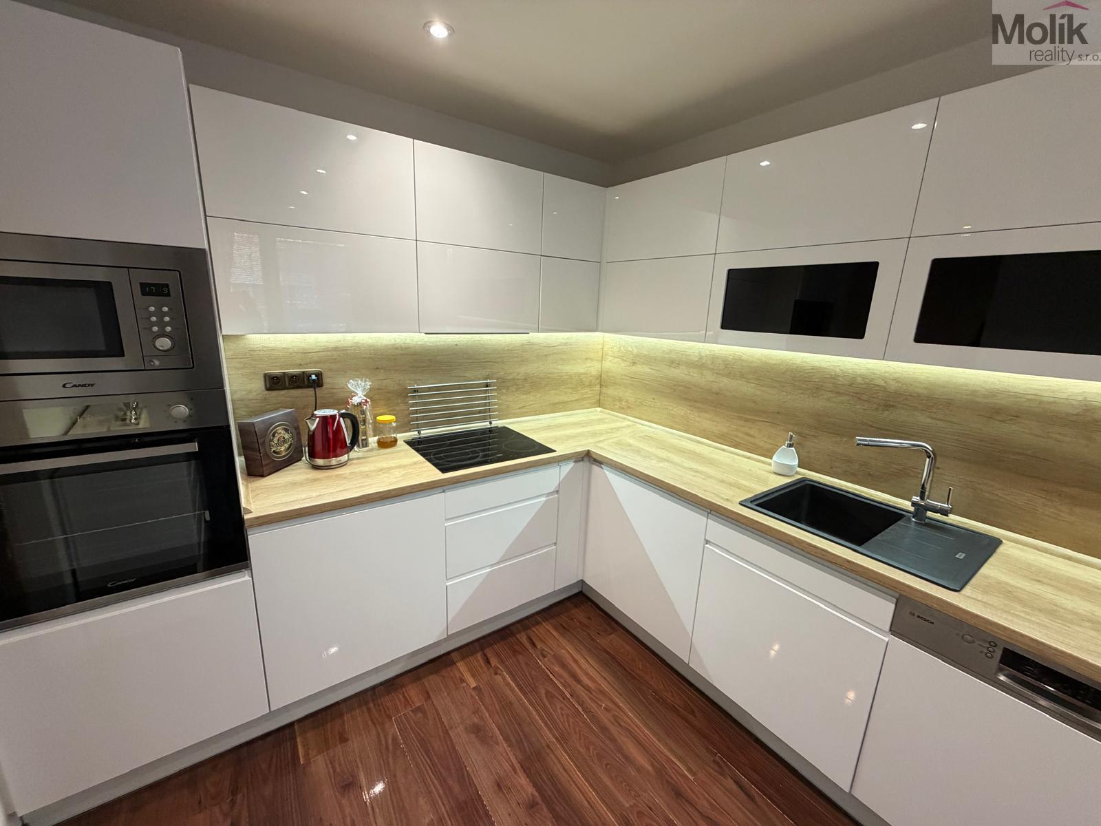 WhatsApp Image 2026-03-04 at 17.29.54.jpeg