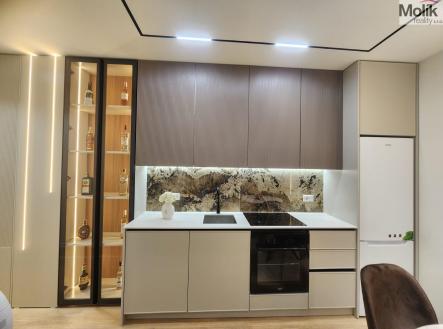 9889054d-5e65-46f2-a2f9-2fc9a566a555.jpeg | Prodej bytu, 2+kk, 68 m²