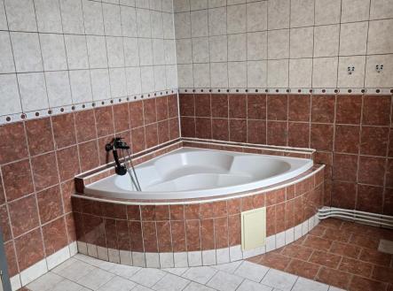 2b27d644-cd59-4bb8-b590-f90b1242eb37.jpg | Pronájem bytu, 3+1, 103 m²