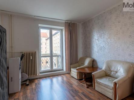 pokoj.jpg | Prodej bytu, 3+1, 77 m²