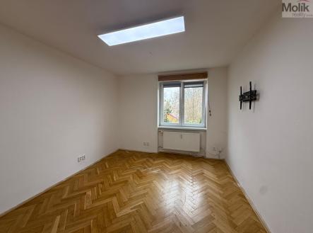 WhatsApp Image 2026-04-16 at 12.37.52 (7).jpeg | Pronájem bytu, 1+1, 39 m²