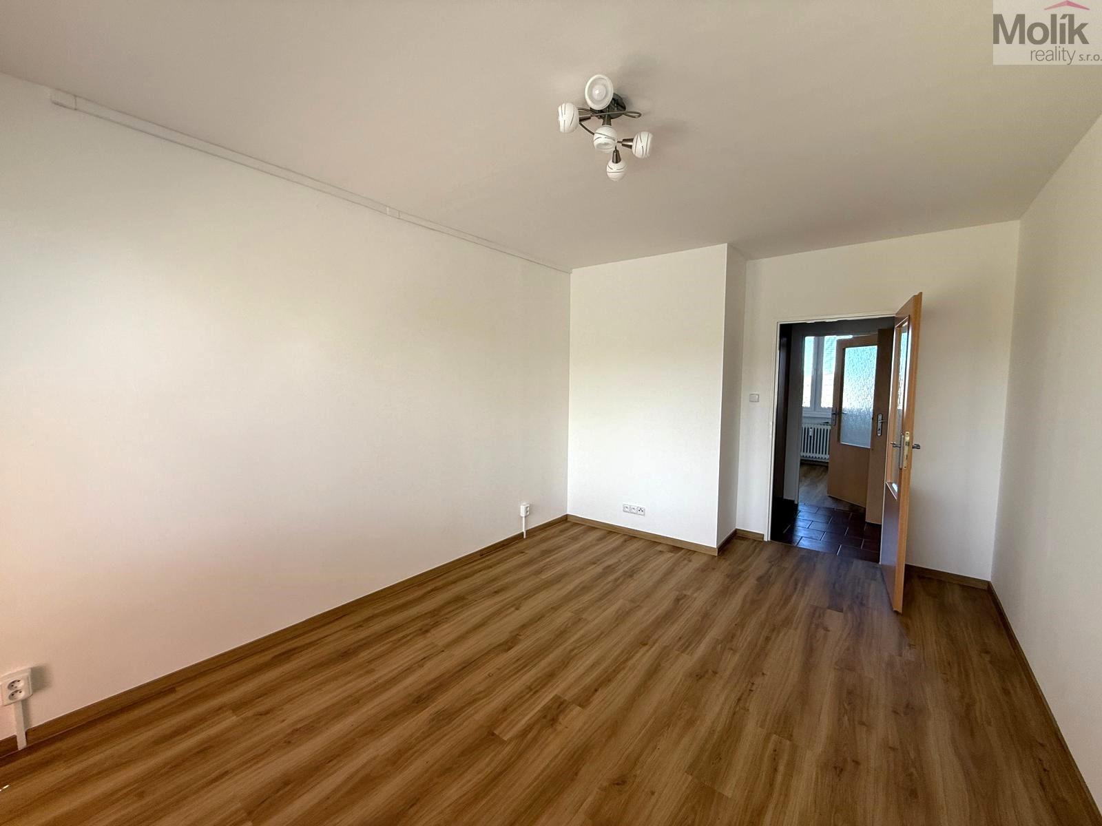 WhatsApp Image 2026-04-14 at 15.14.07 (3).jpeg