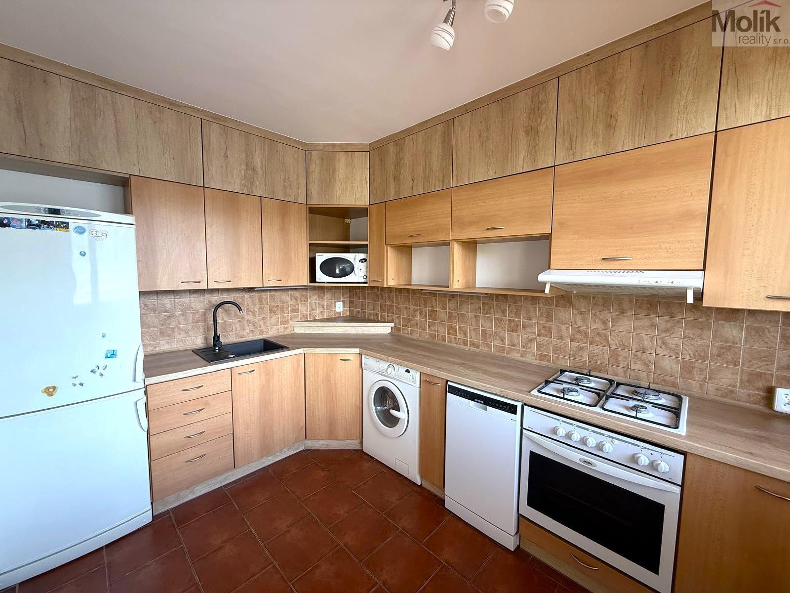 WhatsApp Image 2026-04-14 at 15.14.07.jpeg