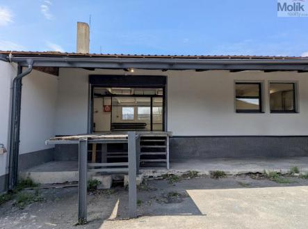 PXL_20260415_114513044~2.jpg | Pronájem - skladovací prostor, 198 m²