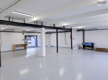 PXL_20260415_114325214.jpg | Pronájem - skladovací prostor, 198 m²
