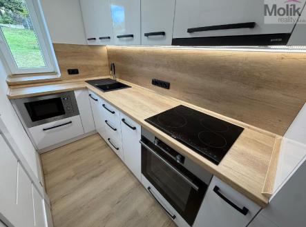 Pronájem bytu, 3+1, 61 m²