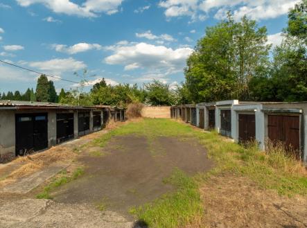 1. DSA04200-HDR.jpg | Prodej - malý objekt/garáž