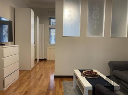 . | Pronájem bytu, 3+kk, 63 m²