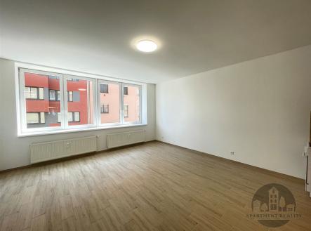 . | Pronájem bytu, 1+kk, 36 m²