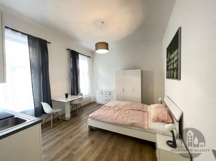 . | Pronájem bytu, 1+kk, 24 m²