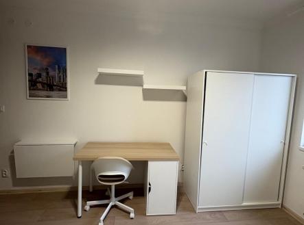 . | Pronájem bytu, 1+kk, 22 m²