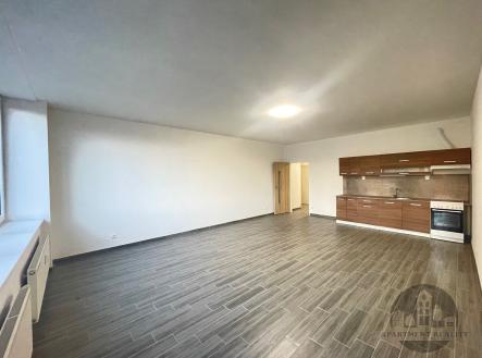 . | Pronájem bytu, 1+kk, 50 m²