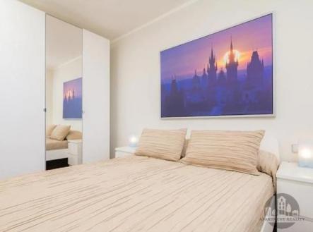 . | Pronájem bytu, 2+kk, 35 m²