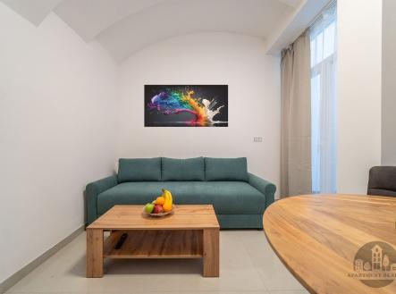. | Pronájem bytu, 2+kk, 40 m²
