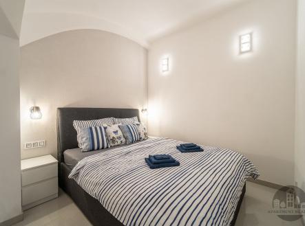 . | Pronájem bytu, 2+kk, 40 m²