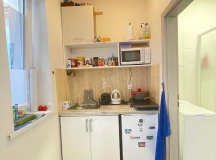 . | Pronájem bytu, 1+kk, 30 m²