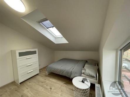 . | Pronájem bytu, 2+kk, 35 m²