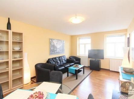 . | Pronájem bytu, 3+kk, 74 m²