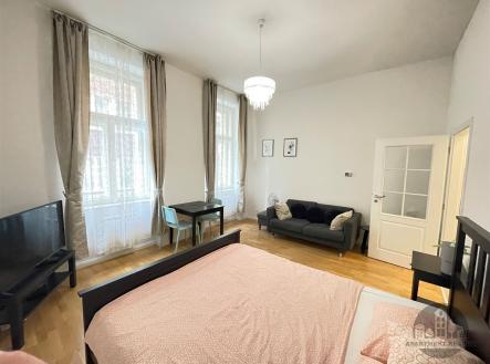 Pronájem bytu, 1+kk, 31 m² obrázek