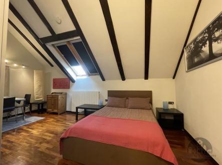 . | Pronájem bytu, 1+kk, 27 m²