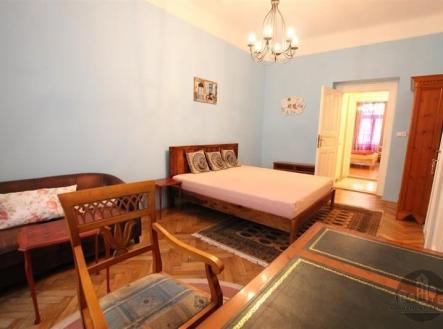 . | Pronájem bytu, 4+kk, 95 m²