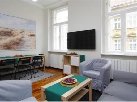 . | Pronájem bytu, 2+kk, 45 m²
