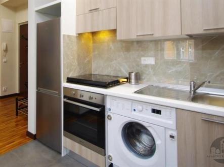 . | Pronájem bytu, 2+kk, 45 m²