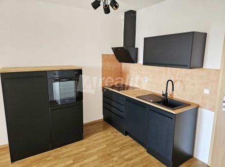 20240710_144821a | Prodej bytu, 1+kk, 35 m²