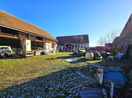 20251230_103453a | Prodej - zemědělský objekt, 1 734 m²