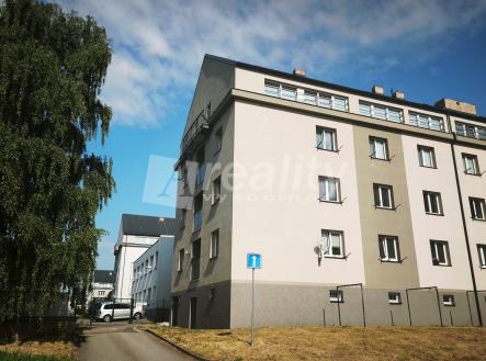 Pronájem bytu, 1+kk, 35 m² obrázek