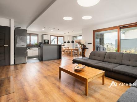 Prodej - dům/vila, 276 m²