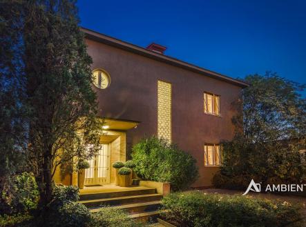 Vila Černá Pole - dům zvenčí 2 | Prodej - dům/vila, 597 m²