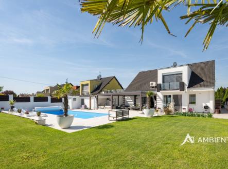 aZ71_9321 | Prodej - dům/vila, 320 m²