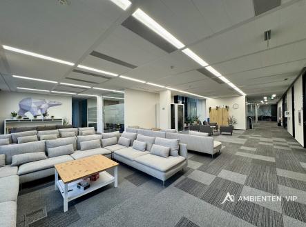 IMG_8225 | Pronájem - kanceláře, 403 m²