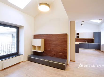 5_05_5176 | Pronájem bytu, 2+kk, 64 m²