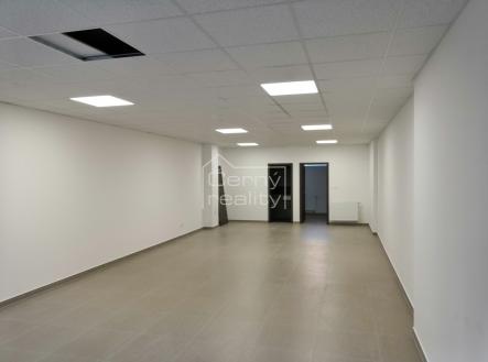 Pronájem - obchodní prostor, 95 m²
