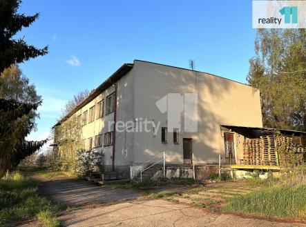 4 | Prodej - komerční objekt, sklad, 1 601 m²